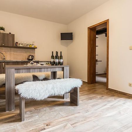 Apartmany U Babicky Mutenice Luaran gambar